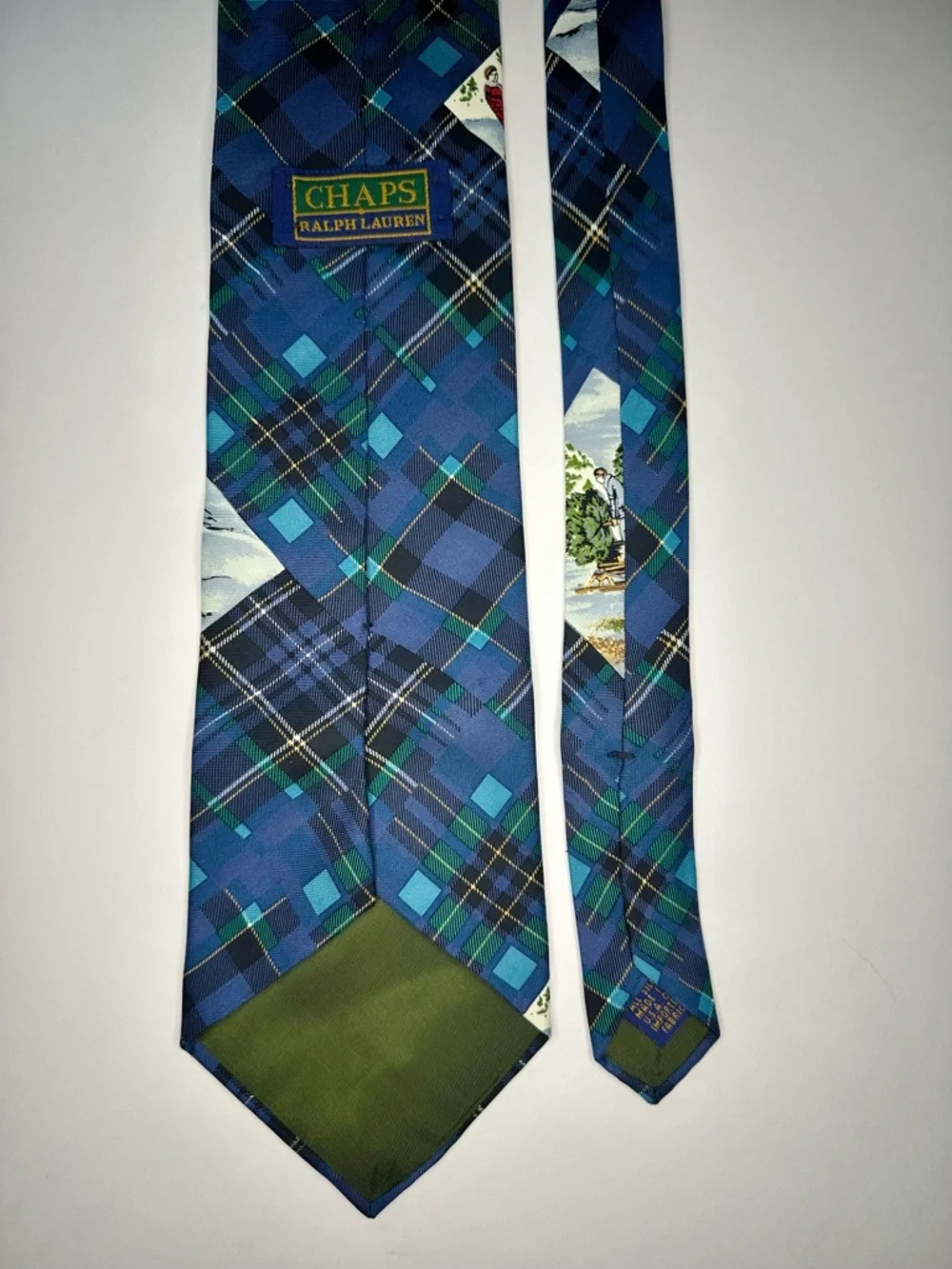 🎄Vintage CHAPS RALPH LAUREN Winter Holiday Scene Blue Classic Tie, 4”